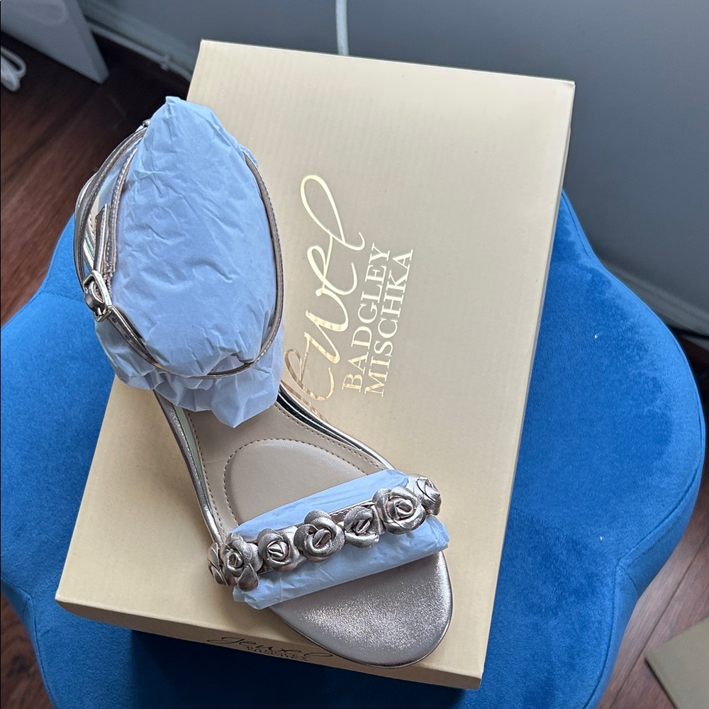 Badgley Mischka Light Blue and Gold Rose Heels